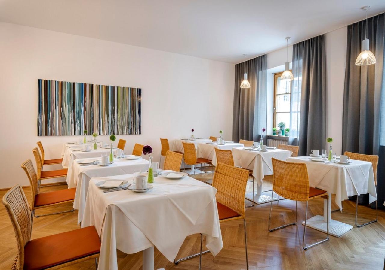 Boutique Hotel Hauser Велс Екстериор снимка